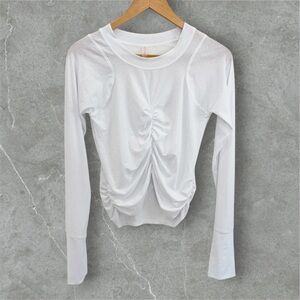 FREE PEOPLE MOVEMENT - TEMPO RUCHED LONG SLEEVE LAYER- White/Medium